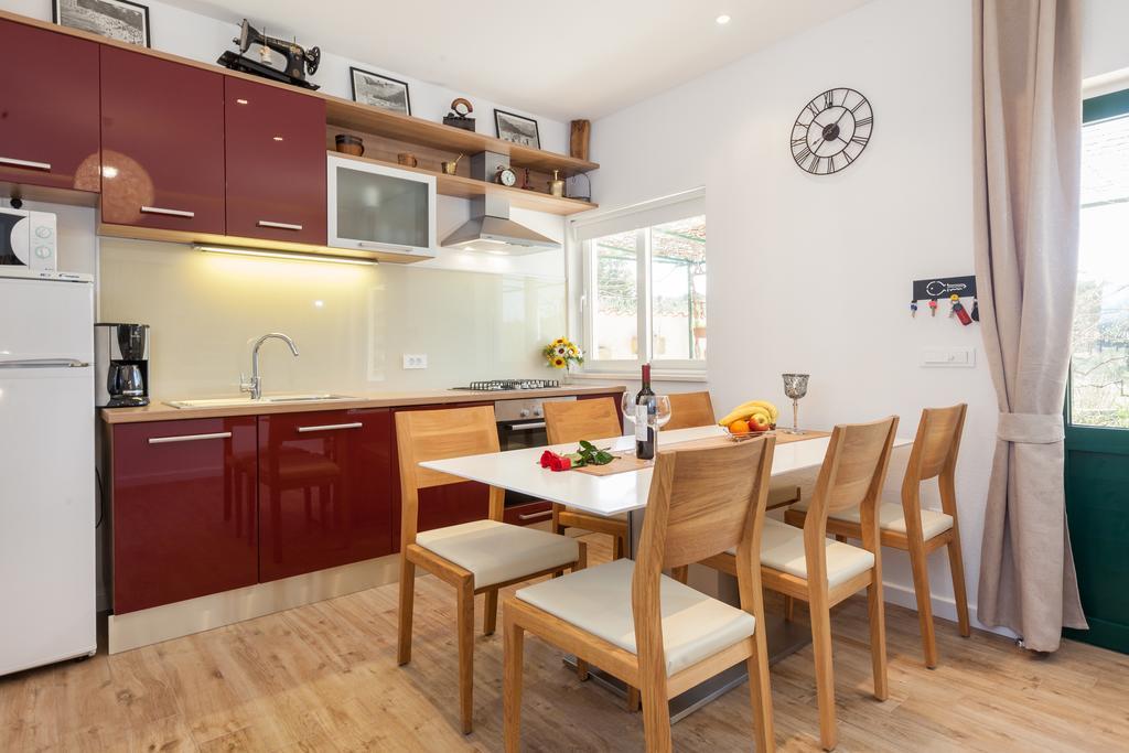 Apartment Vila Volicija Makarska Esterno foto