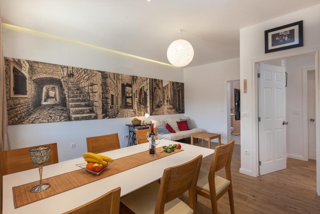 Apartment Vila Volicija Makarska Esterno foto
