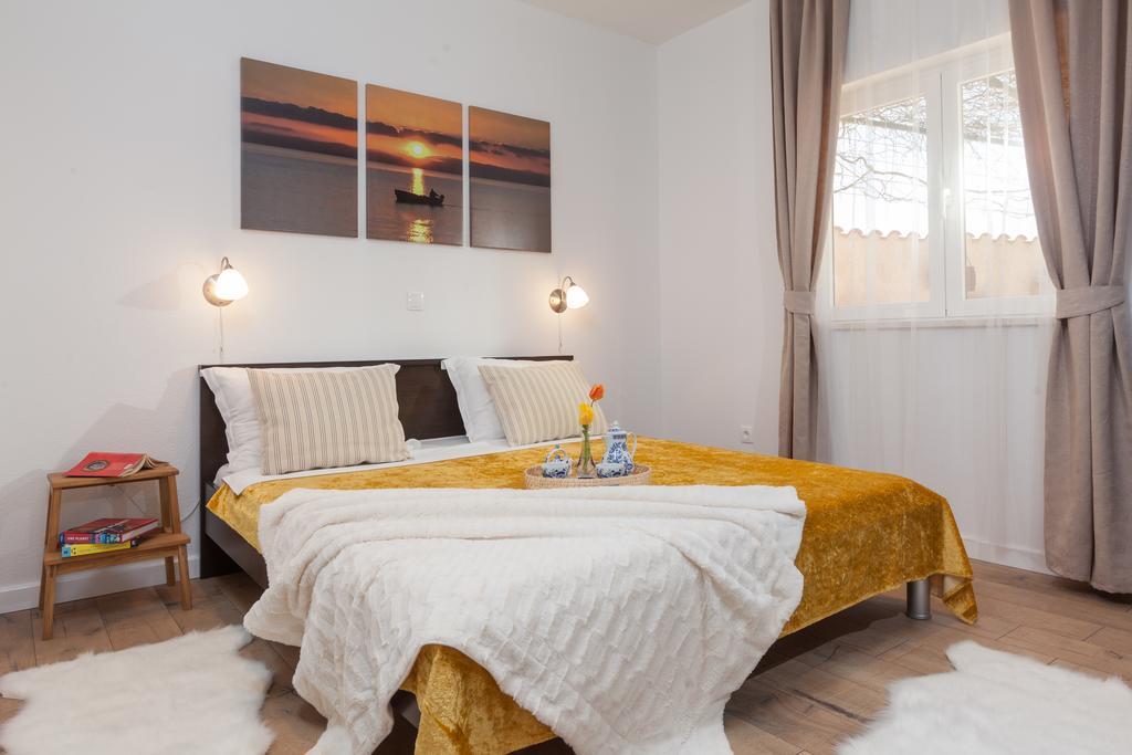 Apartment Vila Volicija Makarska Esterno foto